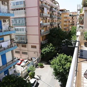 Appartamento La Casa Del Maggiore, Tra Mare E Centro, Palermo